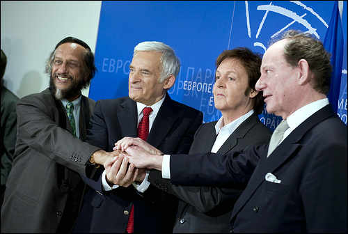 Paul McCartney, Jerzy Buzek y Rajendra Pachauri