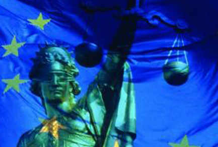 Imagen de la Justicia sobre la bandera de la UE