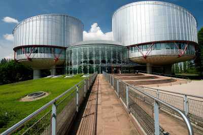 edificio del Tribunal Europeo de Derechos Humanos en estrasburgo