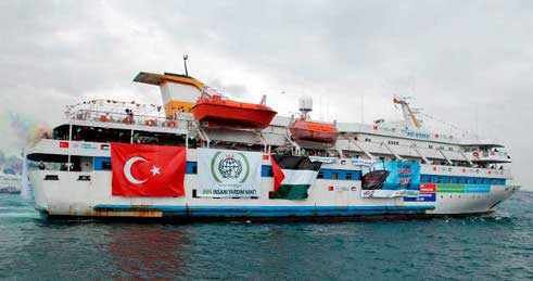 El Mavi Marmara con la bandera turca