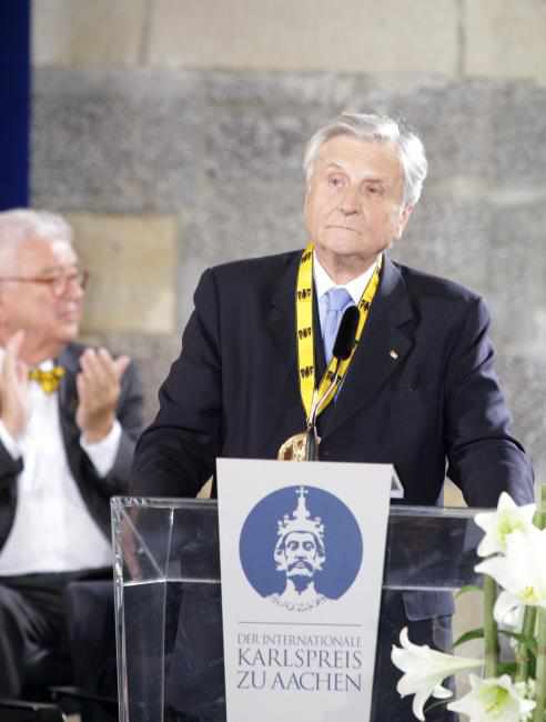 J.C. Trichet recibe el premio Carlomagno